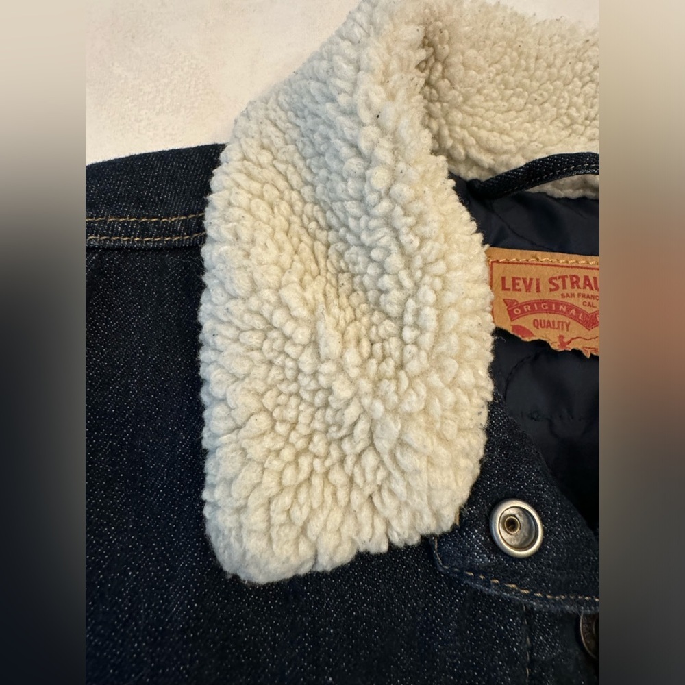 Levi's Jean Jacket w Sherpa & Quilted Lining, sz M - Picture 8 of 14